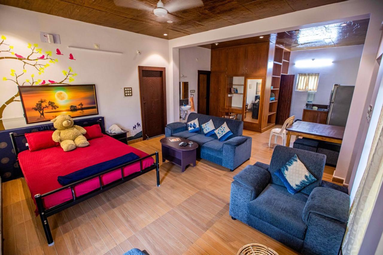 Waves Beach House Pondicherry Exterior foto